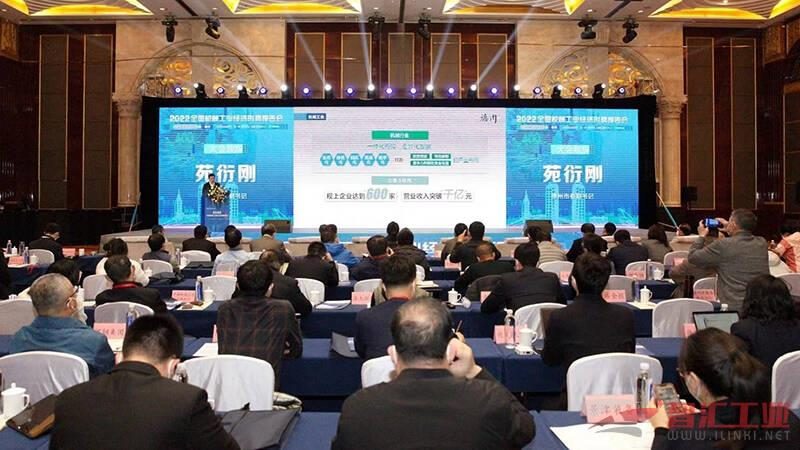 大型机械加工：揭秘其适用行业与优势